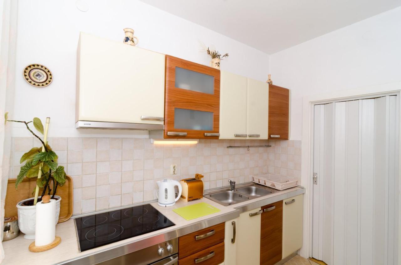 Apartment Red Orange Дубровник Екстериор снимка